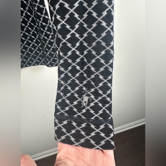 SmartWool Merino Wool Long Sleeve Geometric Print Black White 3/4 Zip Small EUC - Picture 2 of 6